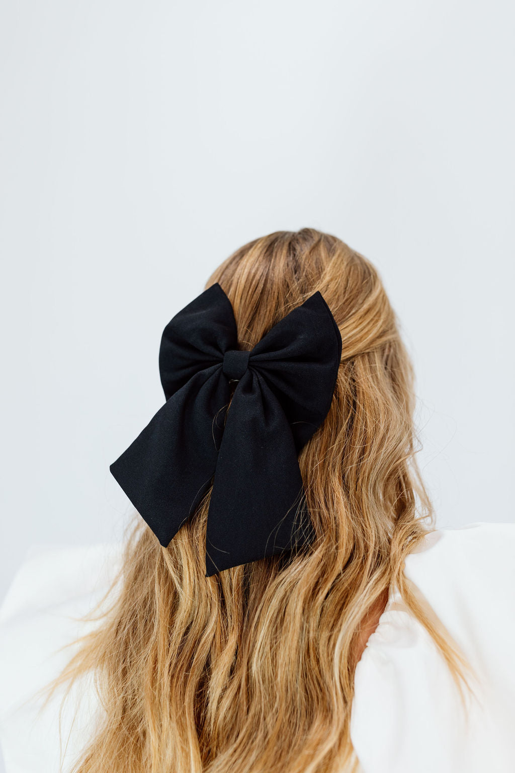 Clara Hair Bow // Black