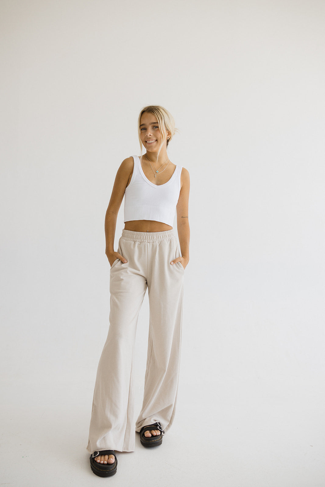 Kira Wide Leg Sweatpants // Beige