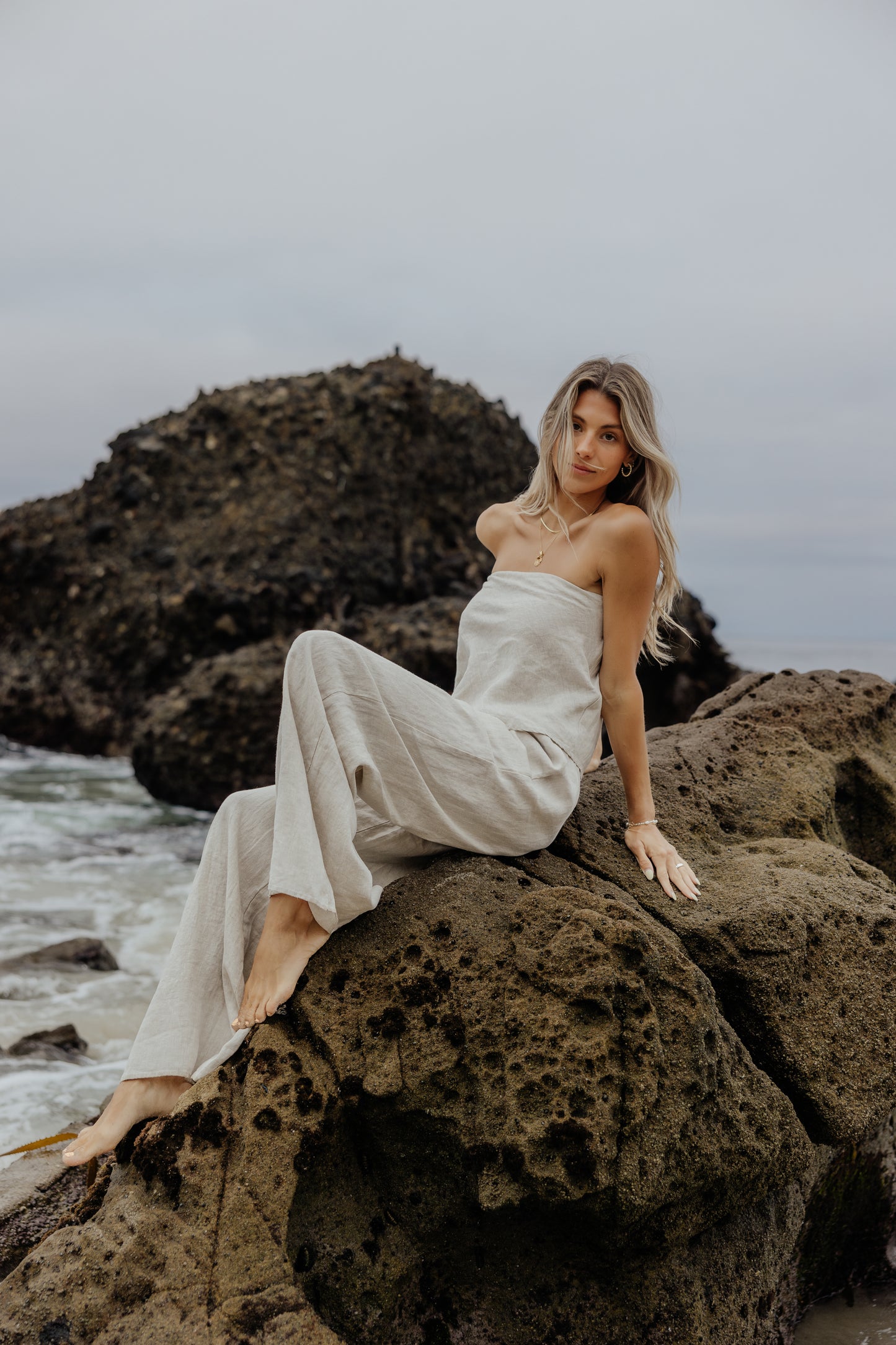 Sandy Linen Strapless Top