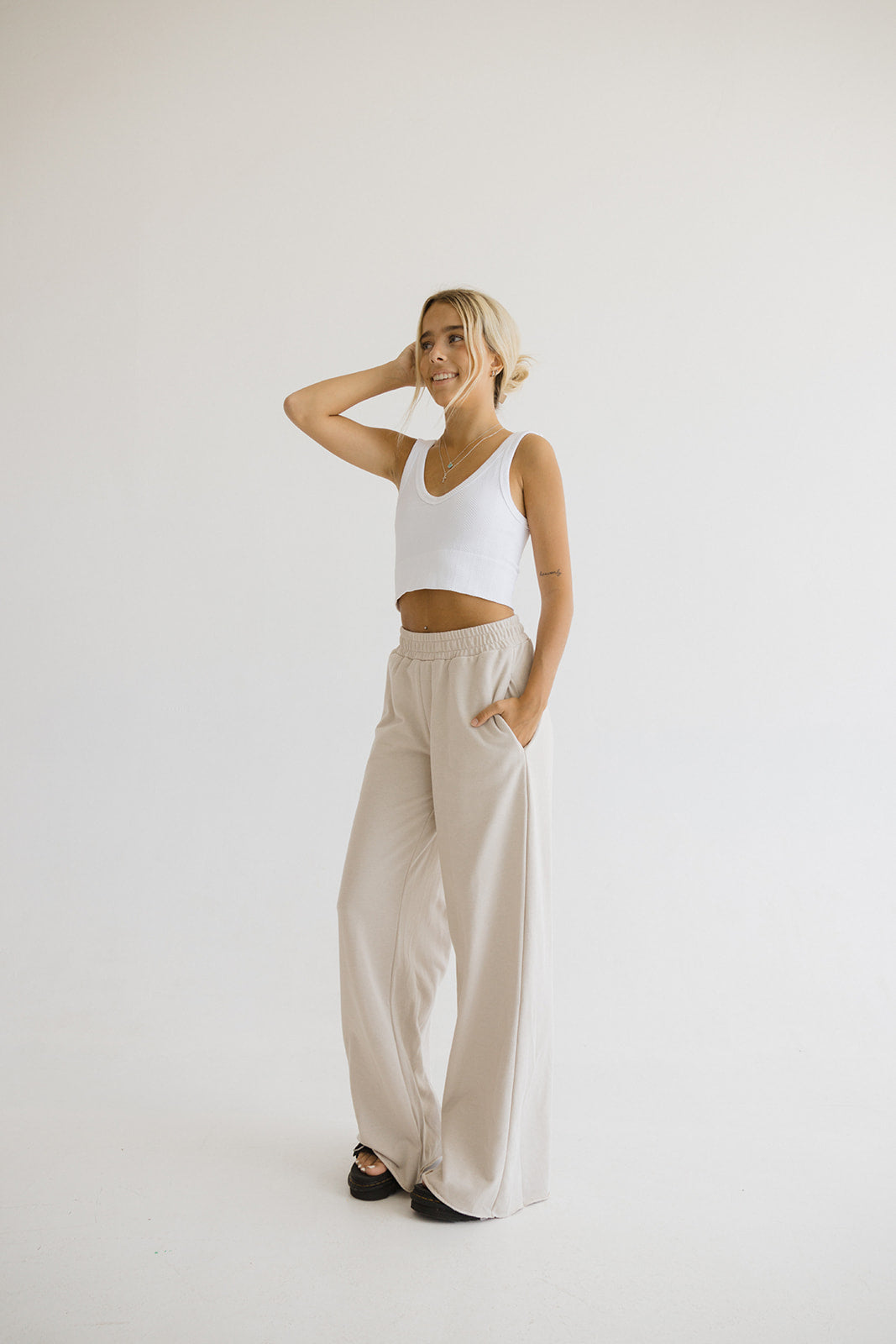 Kira Wide Leg Sweatpants // Beige