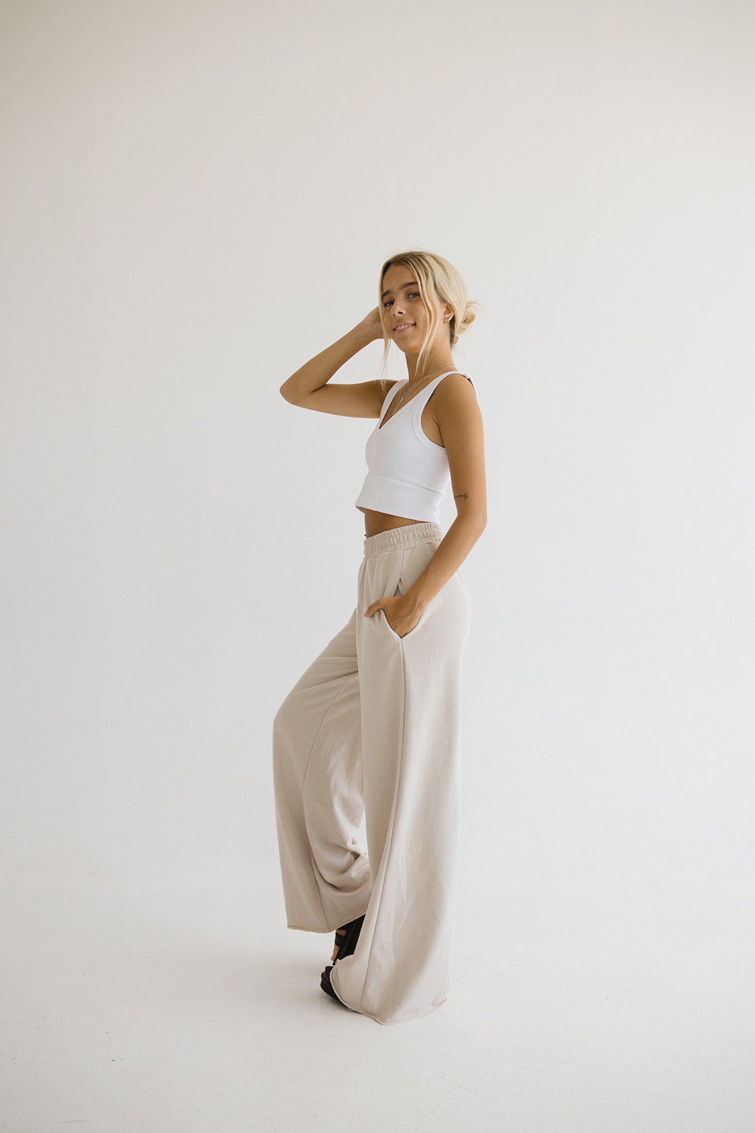 Kira Wide Leg Sweatpants // Beige