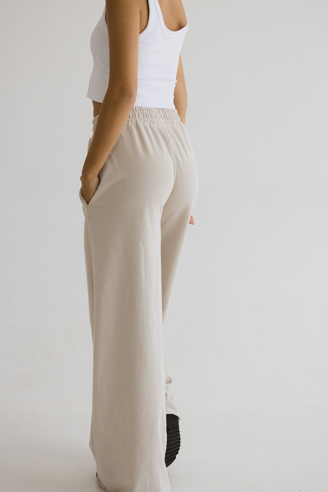 Kira Wide Leg Sweatpants // Beige