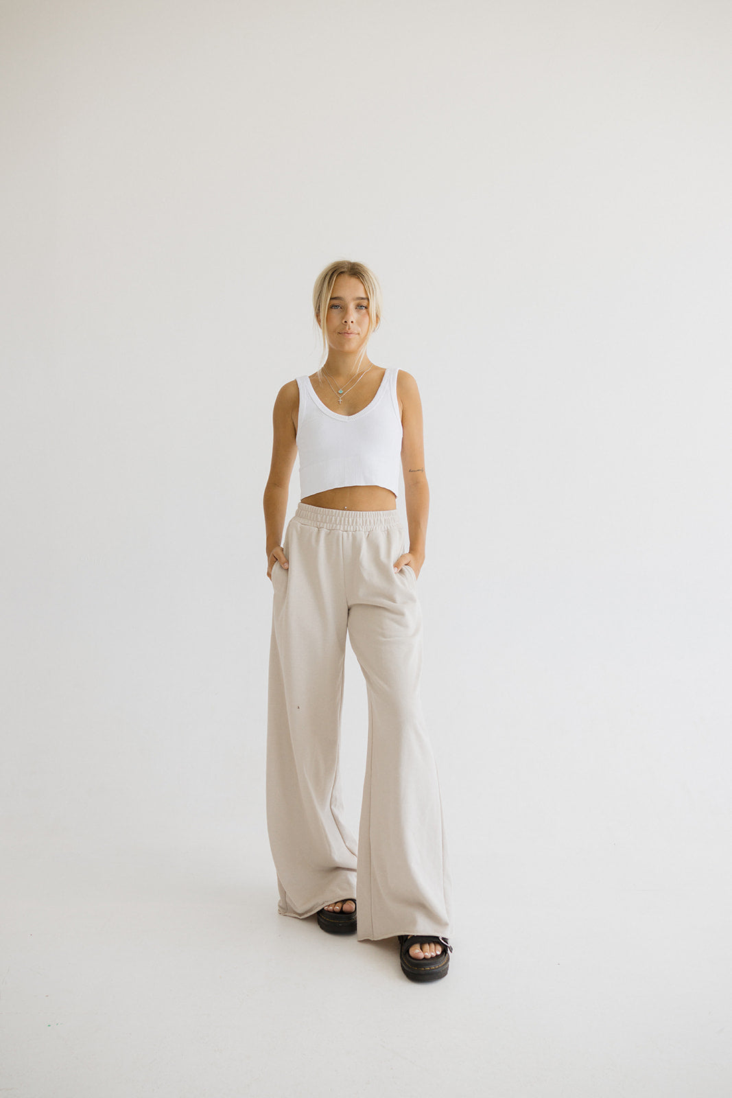 Kira Wide Leg Sweatpants // Beige