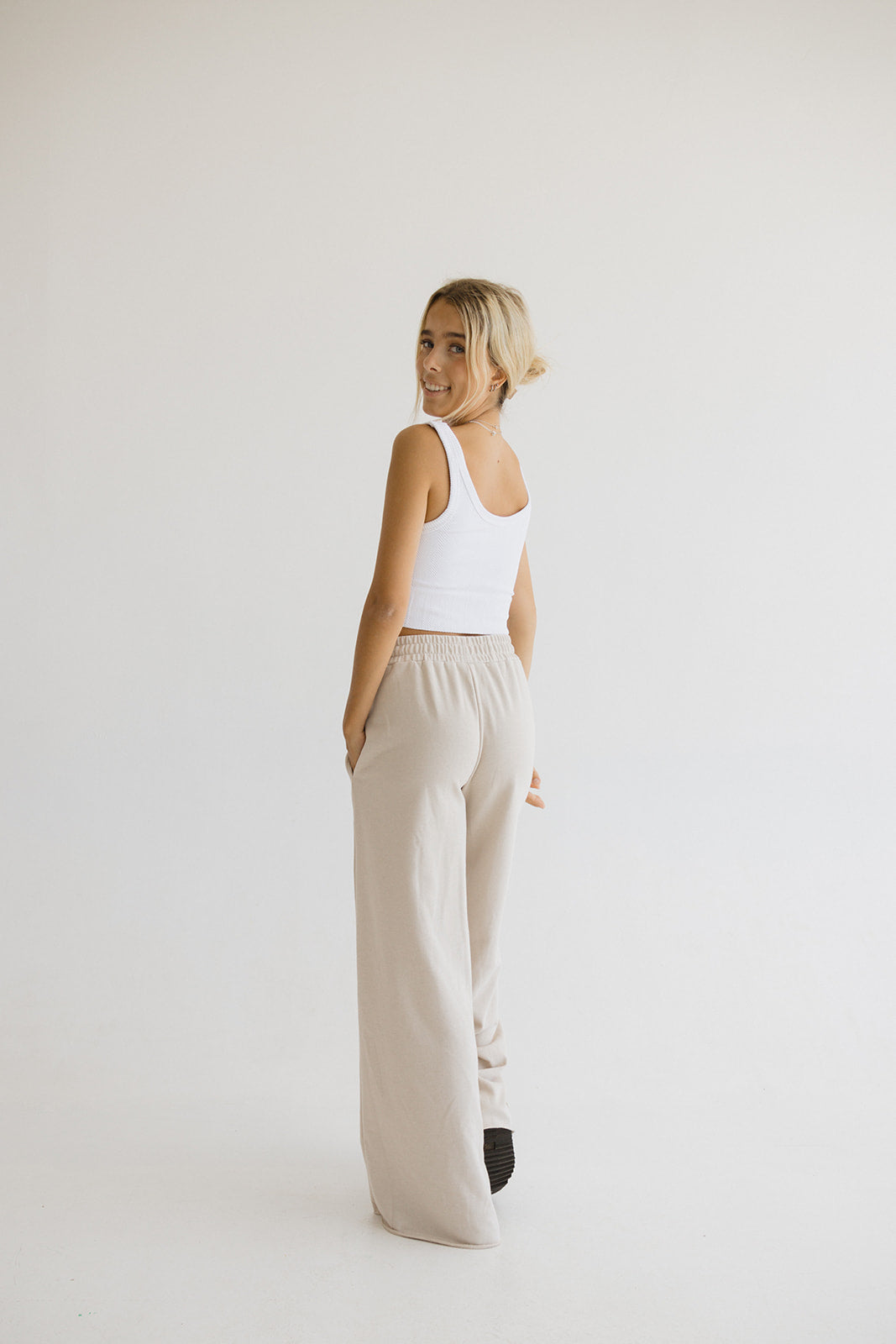 Kira Wide Leg Sweatpants // Beige