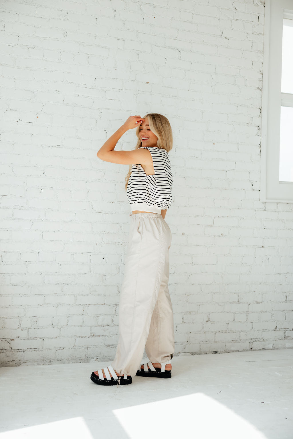 It’s a Vibe Parachute Pant // Taupe *RESTOCKED*