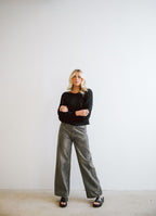 Aster Sweater // Black