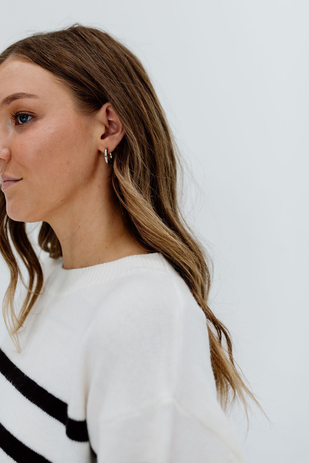Huggie Hoops // Silver