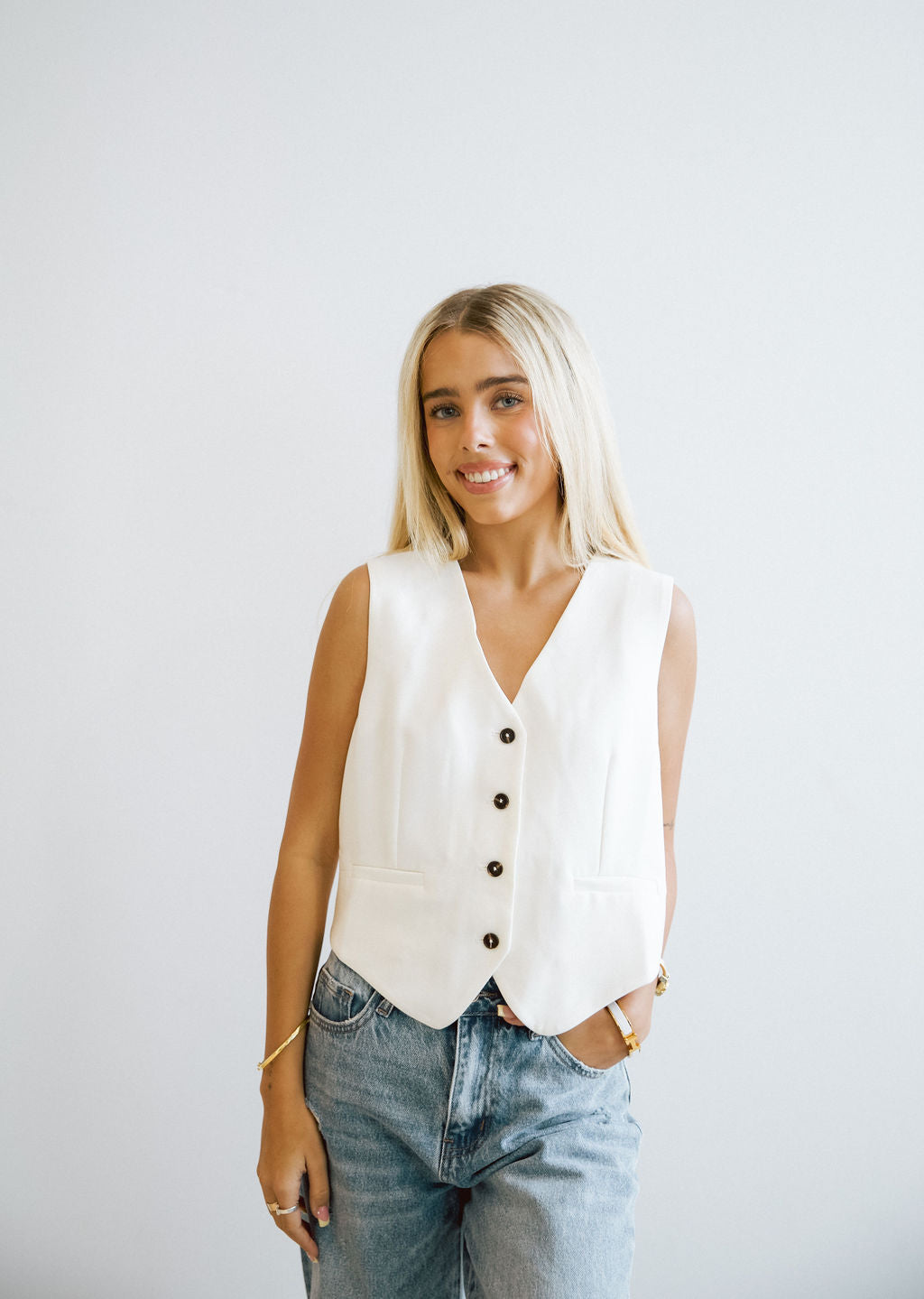 Lara Vest