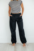 It’s a Vibe Parachute Pant // Black