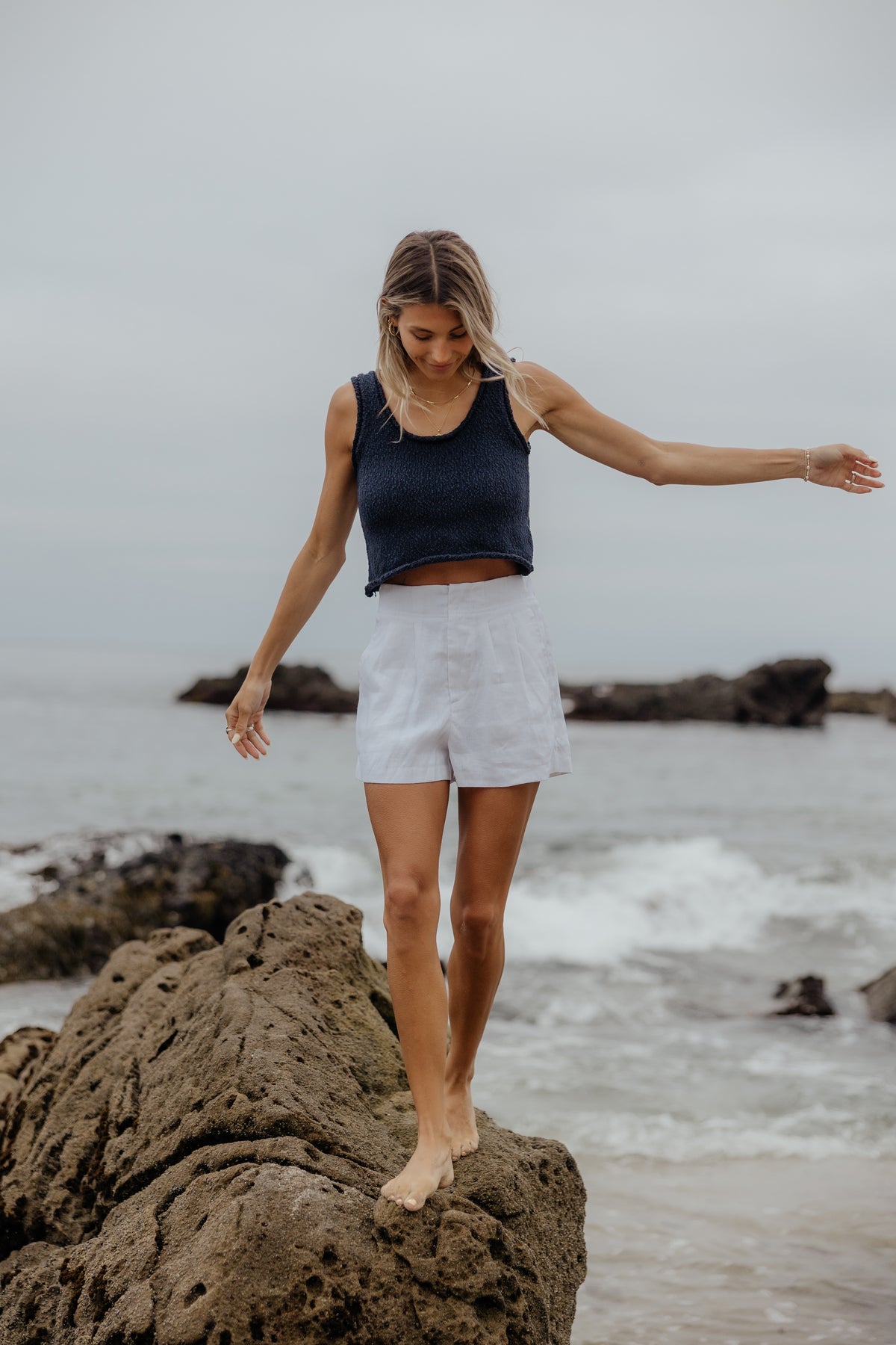 Drift Tailored Linen Shorts // White