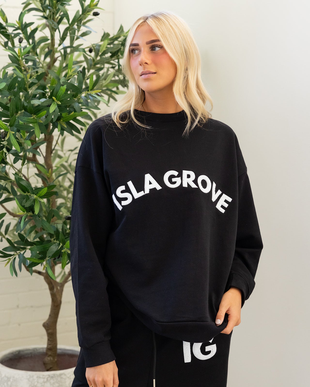 Isla Grove French Terry Crewneck // Black