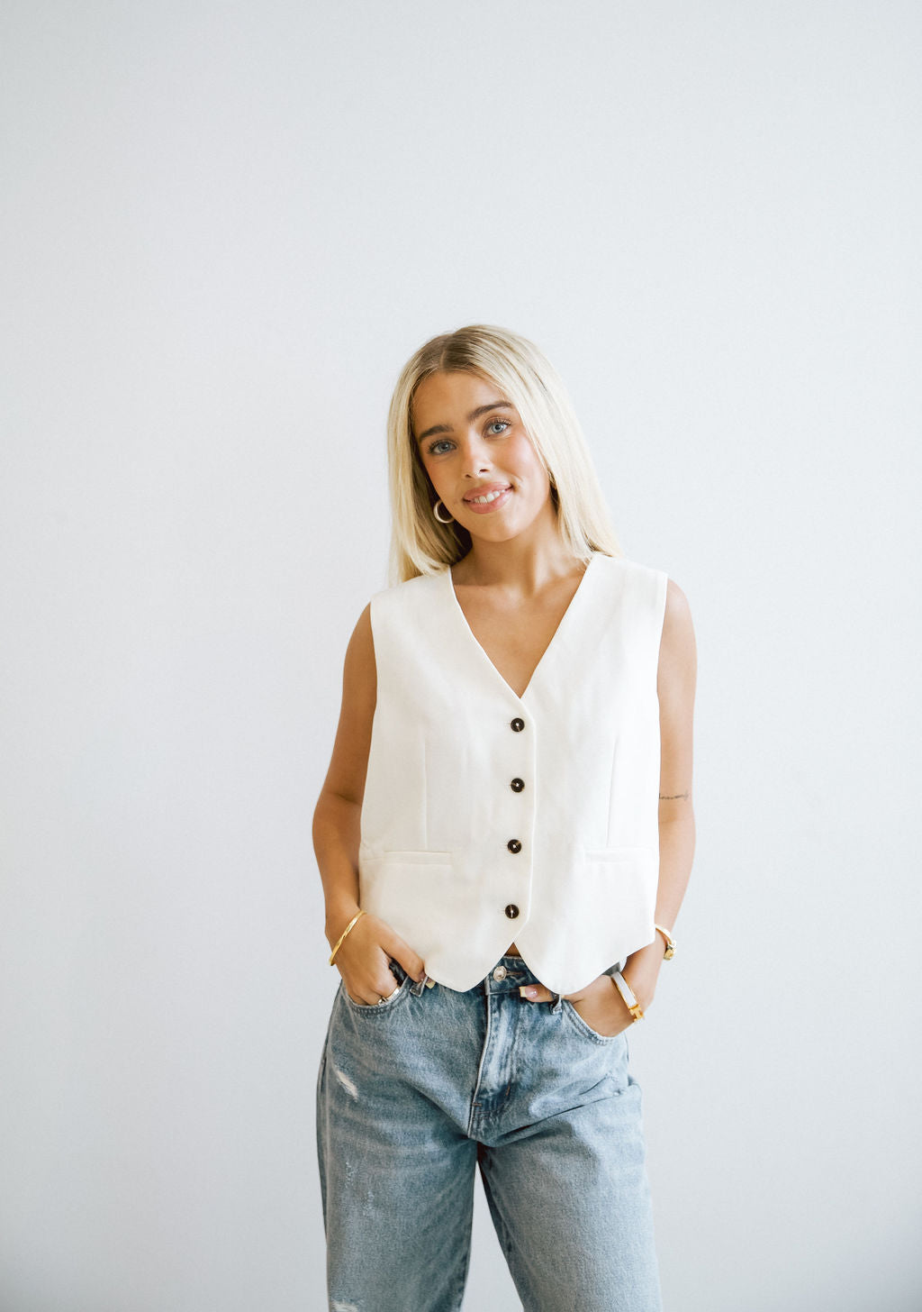 Lara Vest