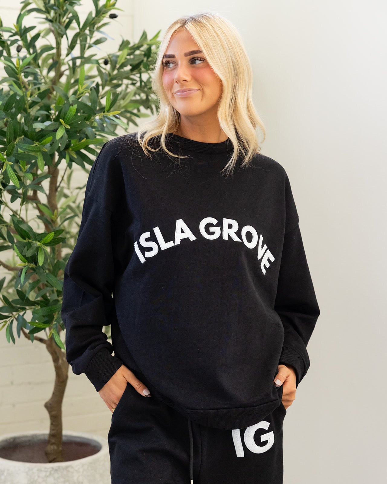 Isla Grove French Terry Crewneck // Black