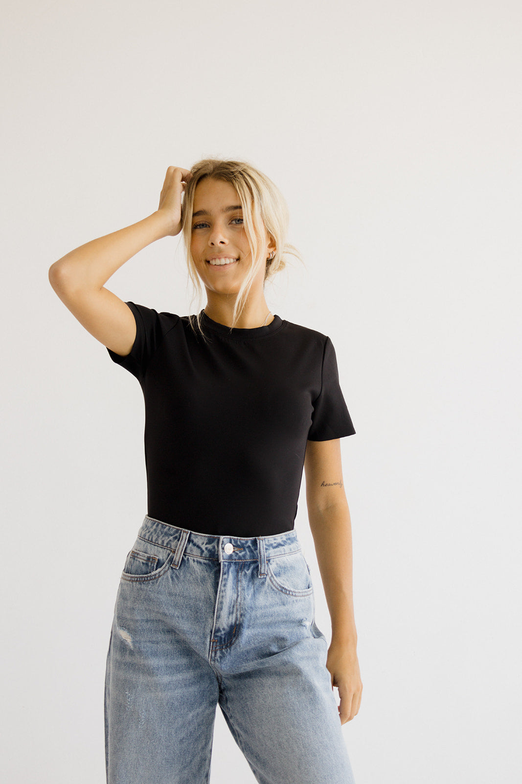 Smoothing T-Shirt Bodysuit // Onyx