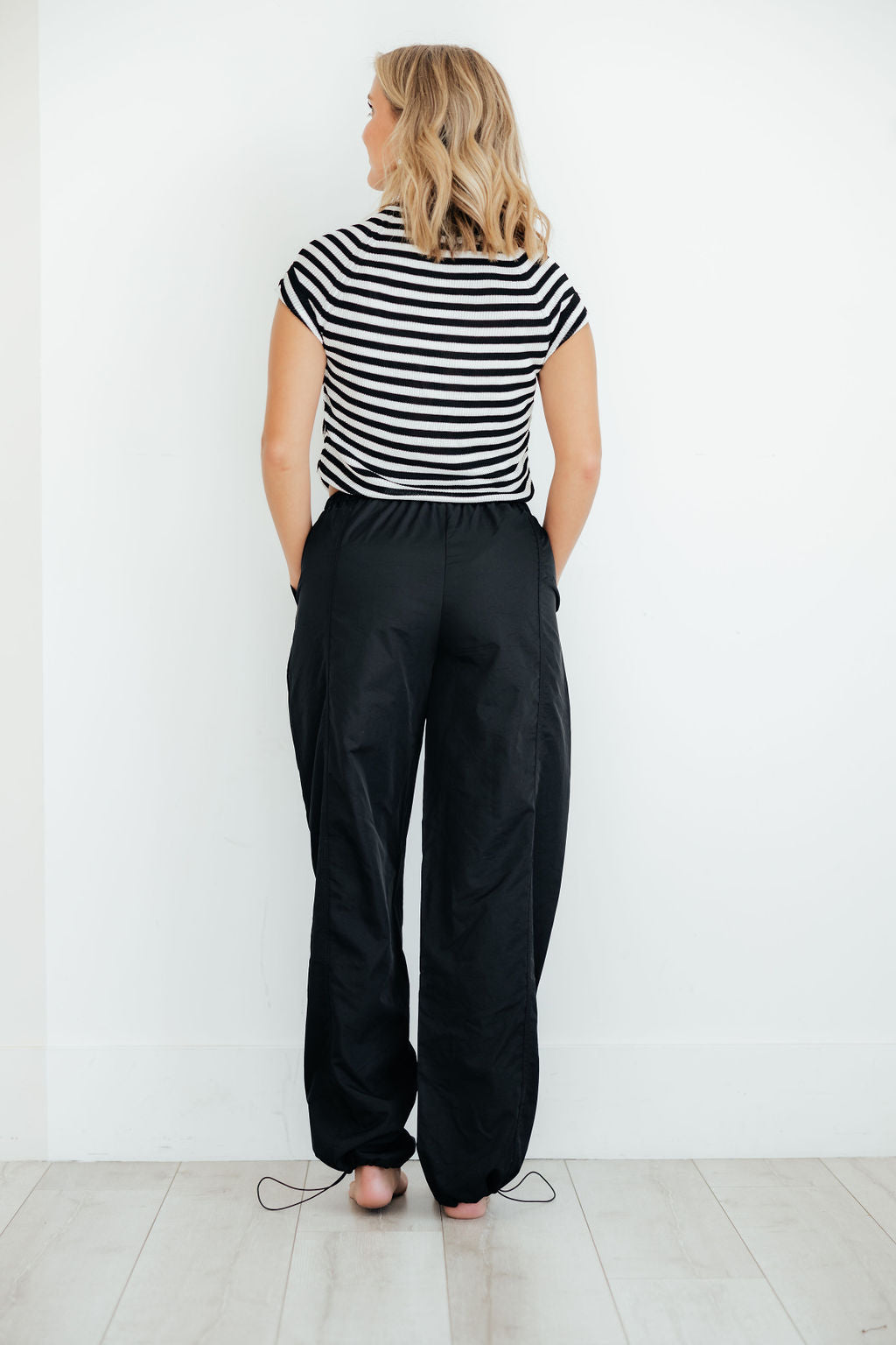 It’s a Vibe Parachute Pant // Black