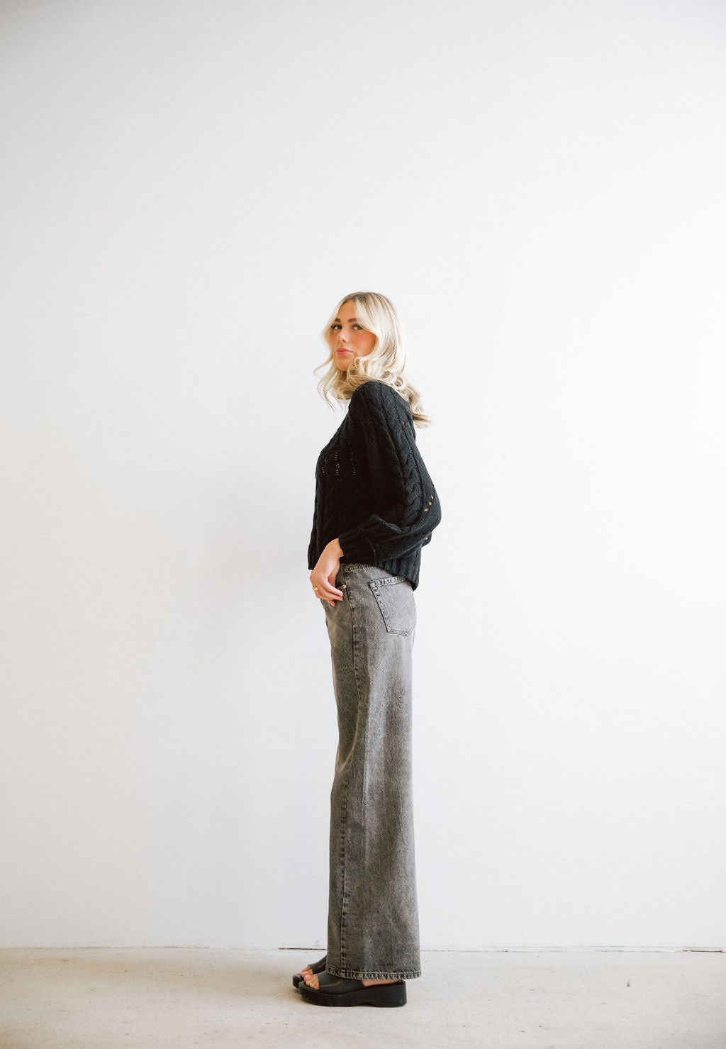 Aster Sweater // Black