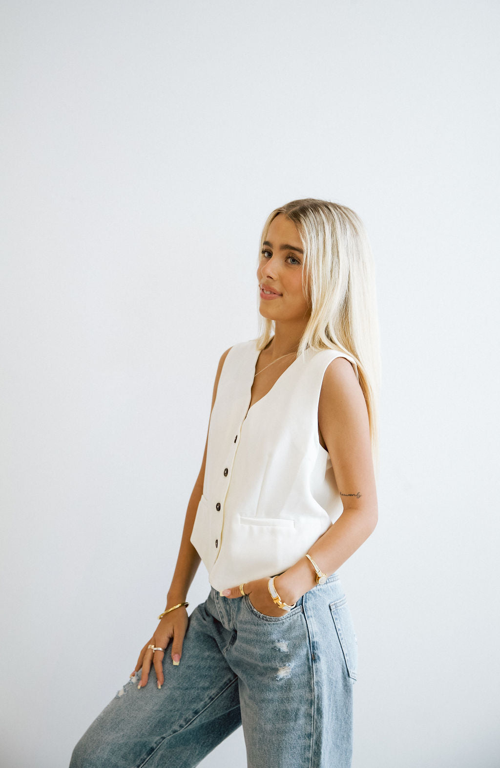 Lara Vest